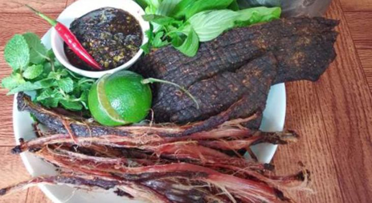 Cách ăn thịt trâu gác bếp chuẩn vị Tây Bắc 5 Hướng dẫn cách ăn thịt trâu gác bếp an toàn.