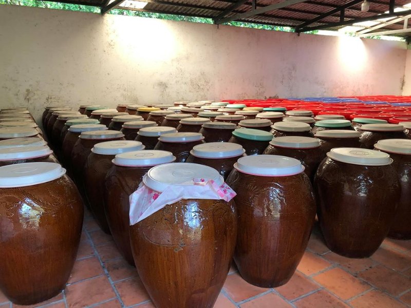 Rượu ngâm lâu năm có tốt không?  39 Bảo quản rượu ngâm lâu năm trong chum sành.