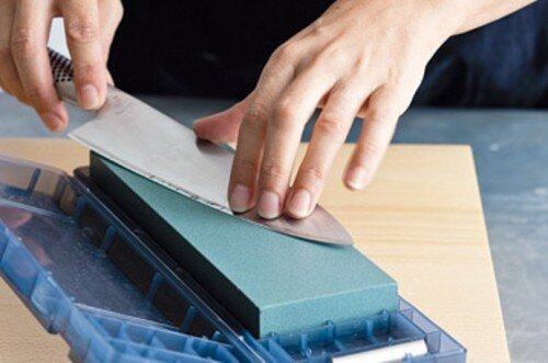 5 cách vệ sinh và bảo quản dao bếp không bị rỉ sét 3 Chia sẻ một số cách vệ sinh và bảo quản dao bếp không bị rỉ sét