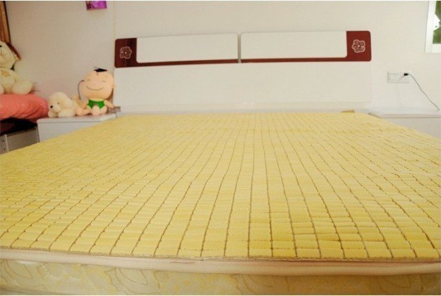 Chiếu Trúc 1m8x2m Giá Bao Nhiêu? [Cập Nhật 2023]