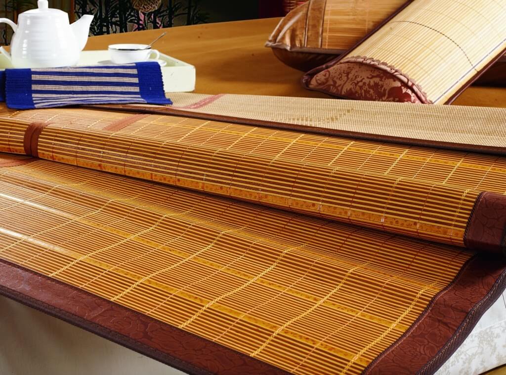 Nằm chiếu trúc có tốt không?